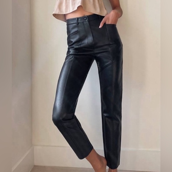 Aritzia Wilfred Rebel Vegan Faux Leather Pant, Black size 2 - Picture 1 of 8